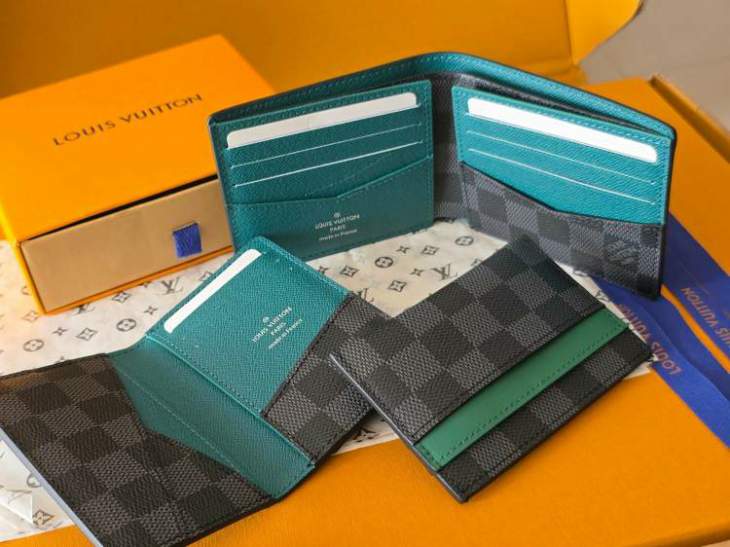 Picture of Louis Vuitton Wallets _SKUfw222148175fw